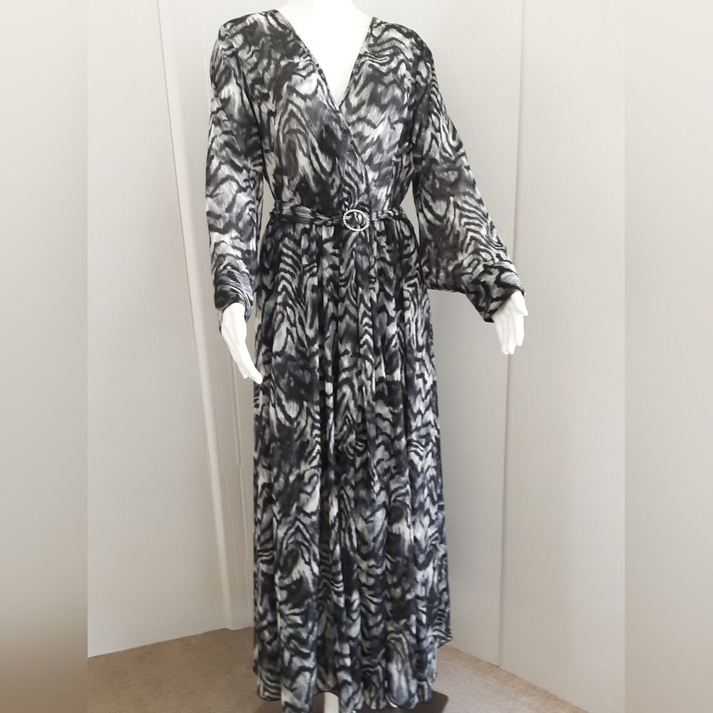ALEXA B NITES Shimmering Animal Print Rhinestone Buckle Gown Sz 10
